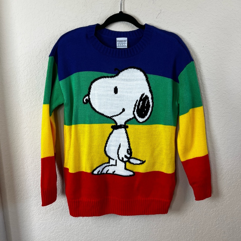 Peanuts Snoopy Sweater Size Small
